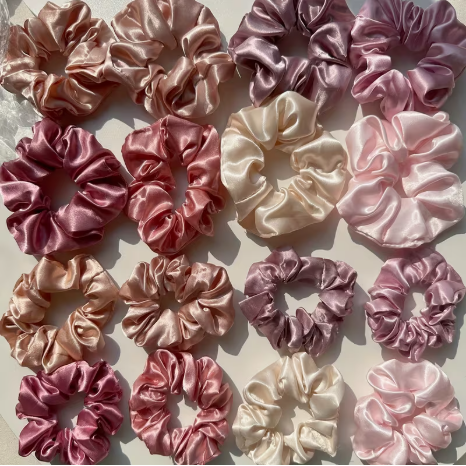 ⭐ Halo Satin Essentials – 4‑Piece Scrunchie Set